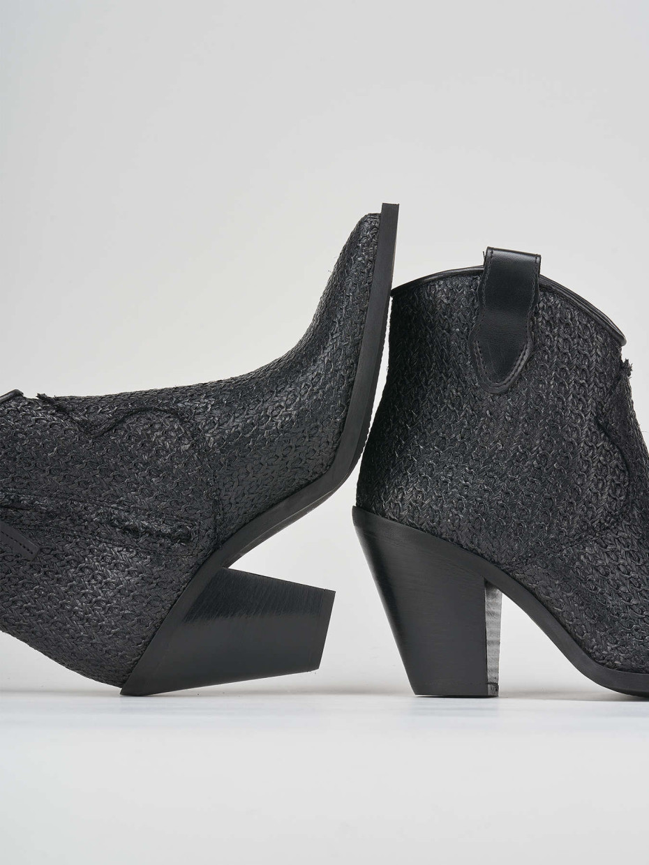 High heel ankle boots heel 8 cm black leather