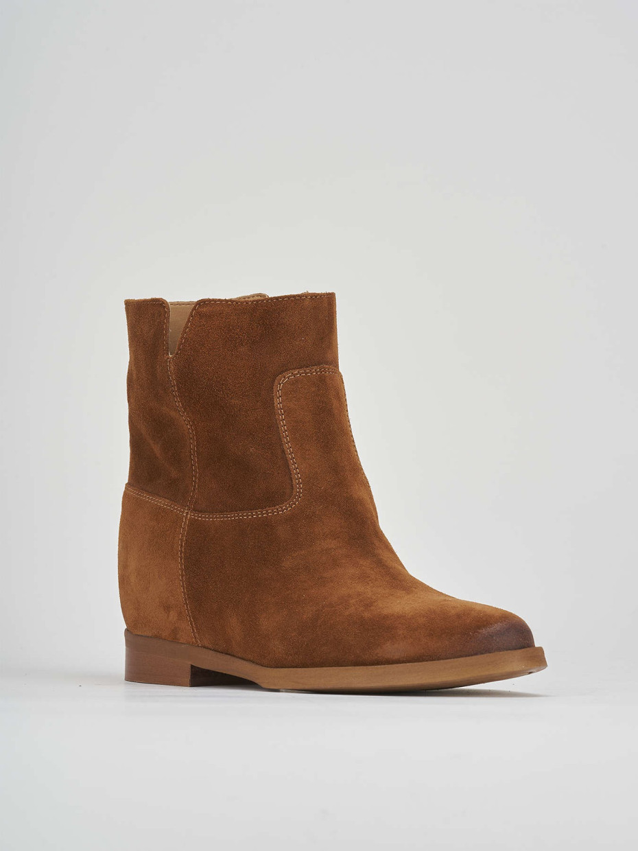 Low heel ankle boots heel 2 cm brown suede