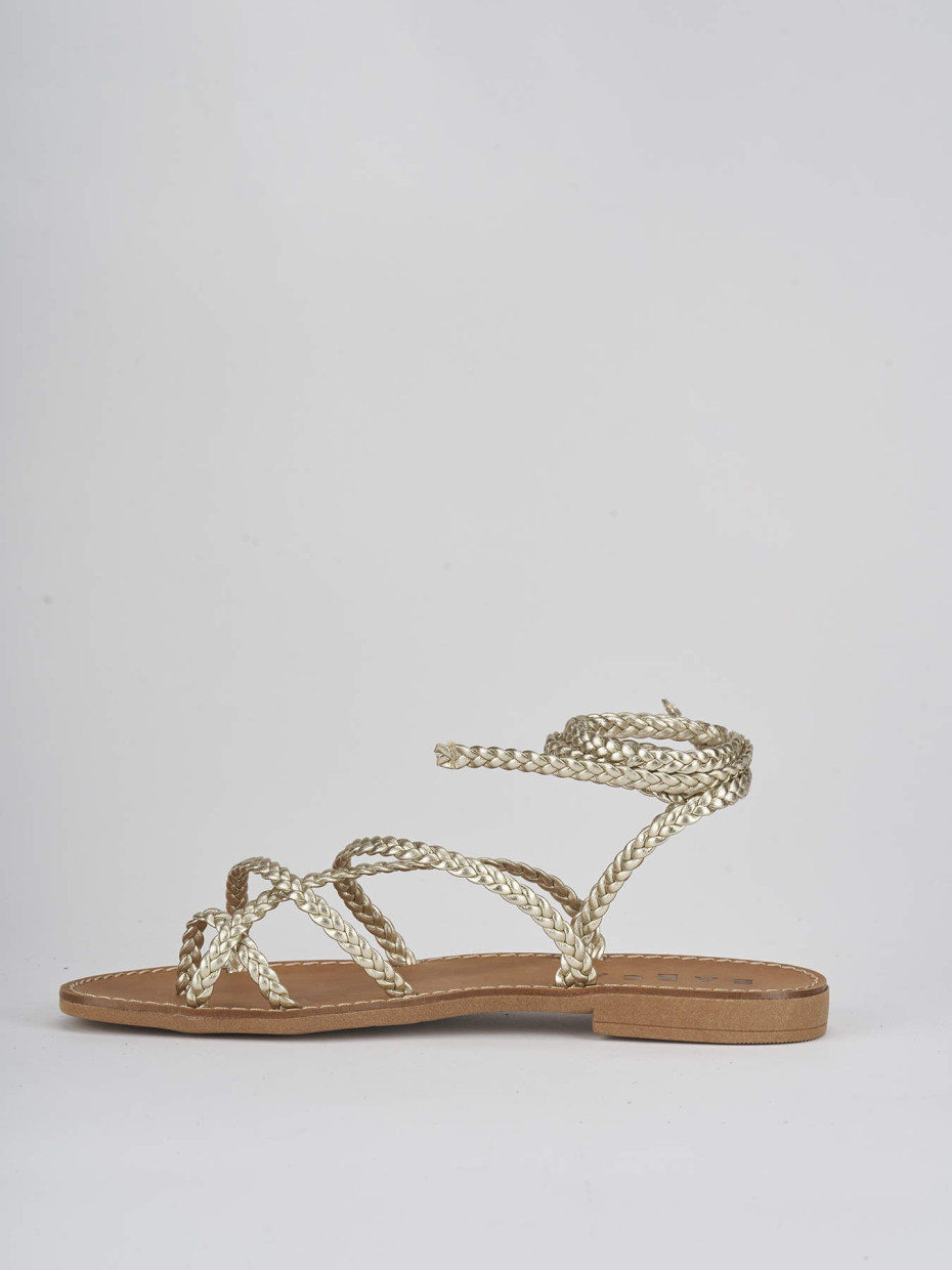 Low heel sandals heel 1 cm gold leather