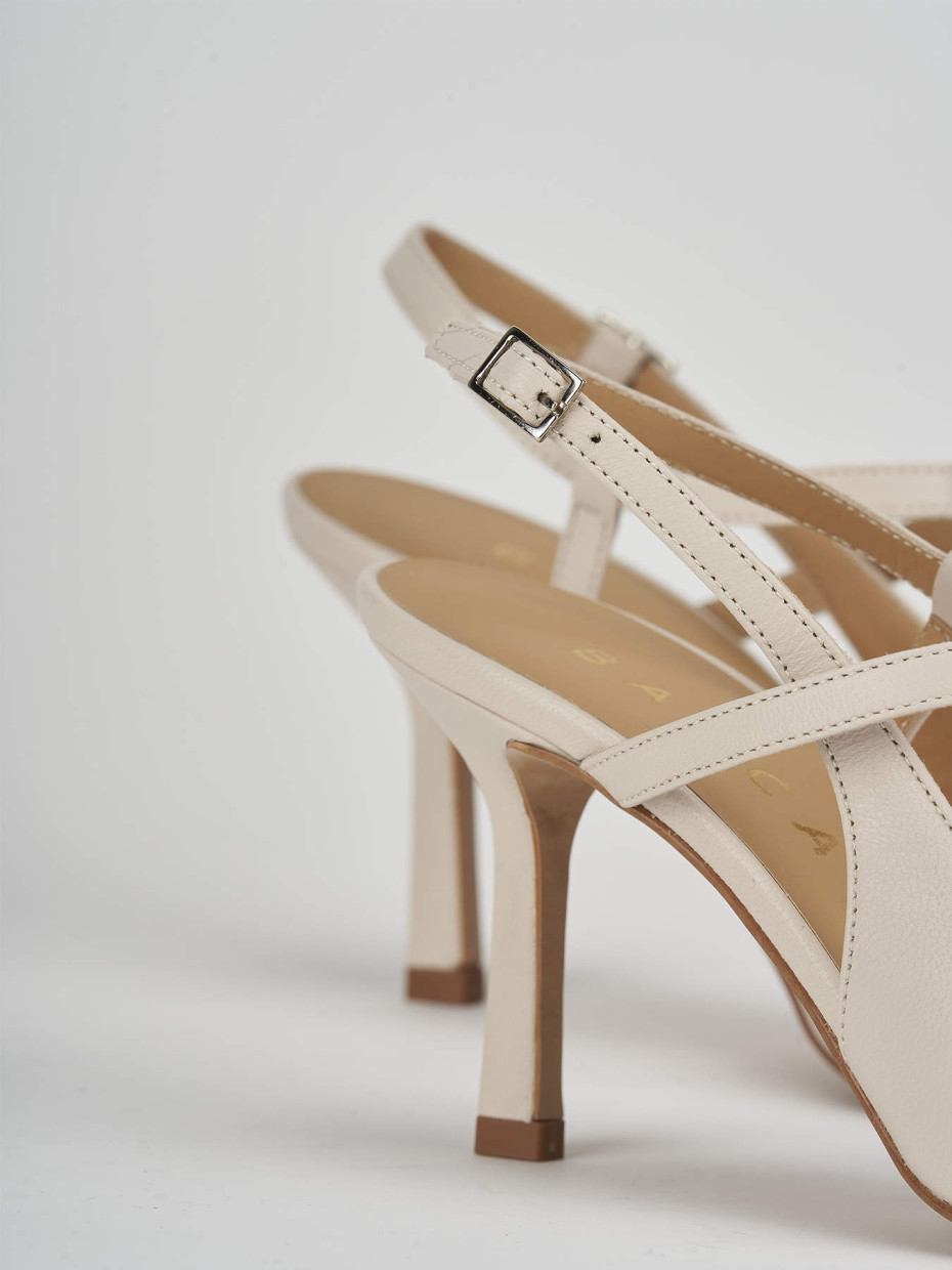 Pumps heel 7 cm beige leather
