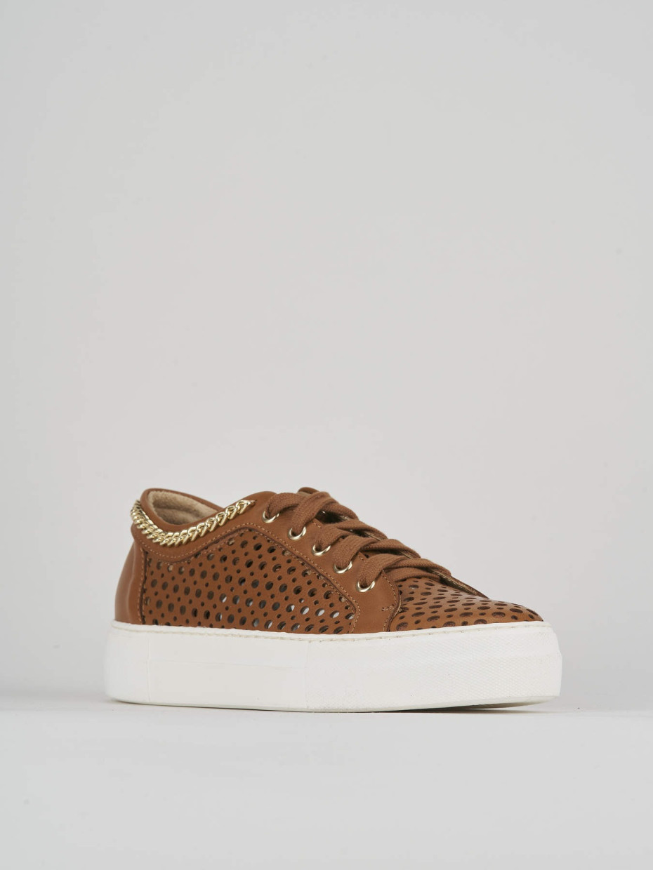 Sneakers brown leather