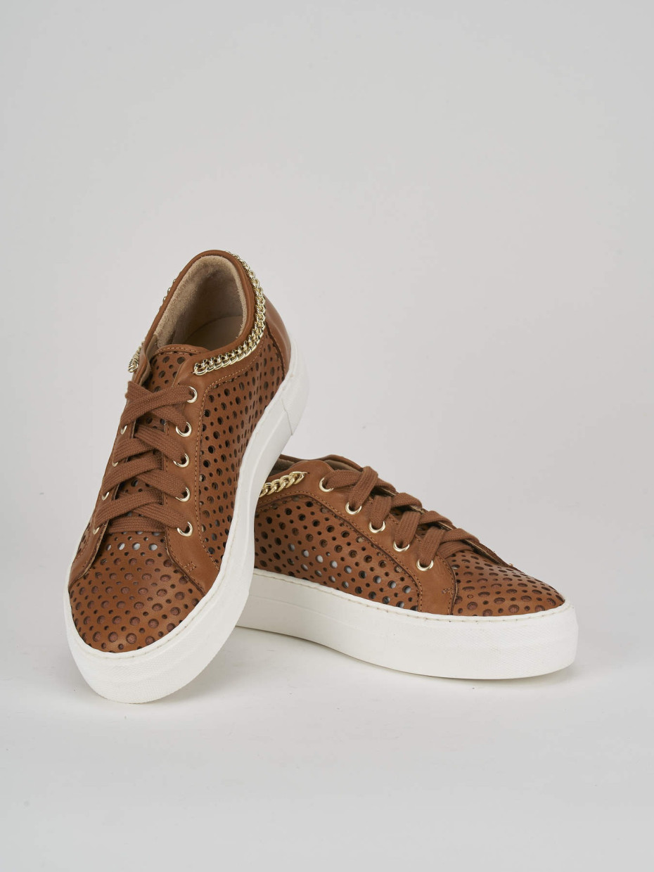 Sneakers brown leather