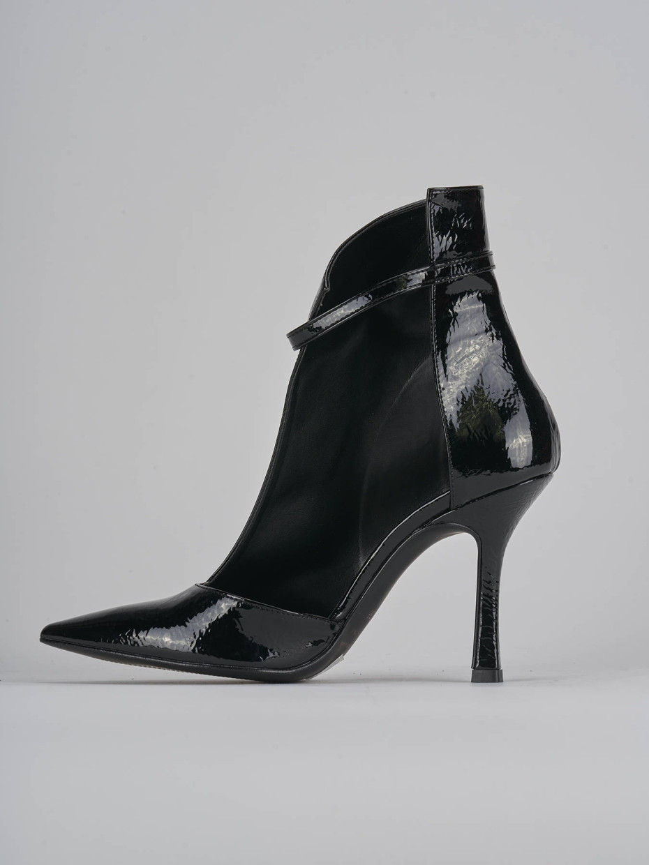 High heel ankle boots heel 9 cm black patent