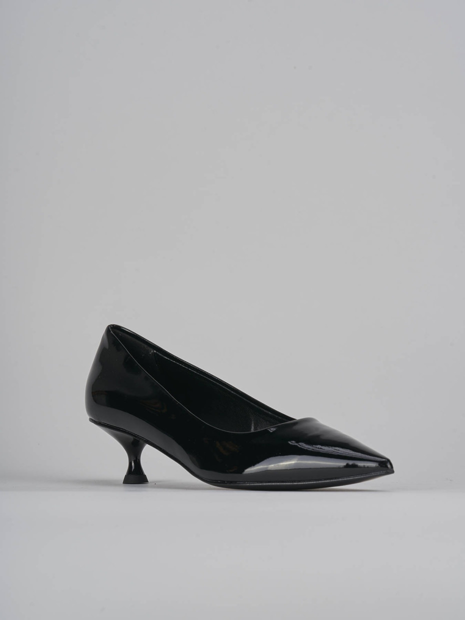 Pumps heel 4 cm black patent