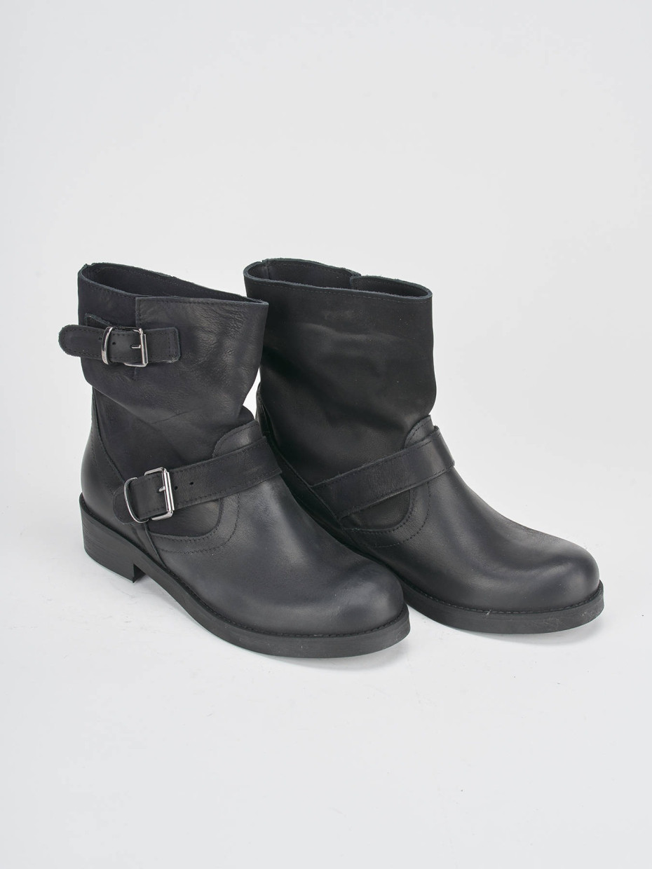 Low heel ankle boots heel 3 cm black nabuk
