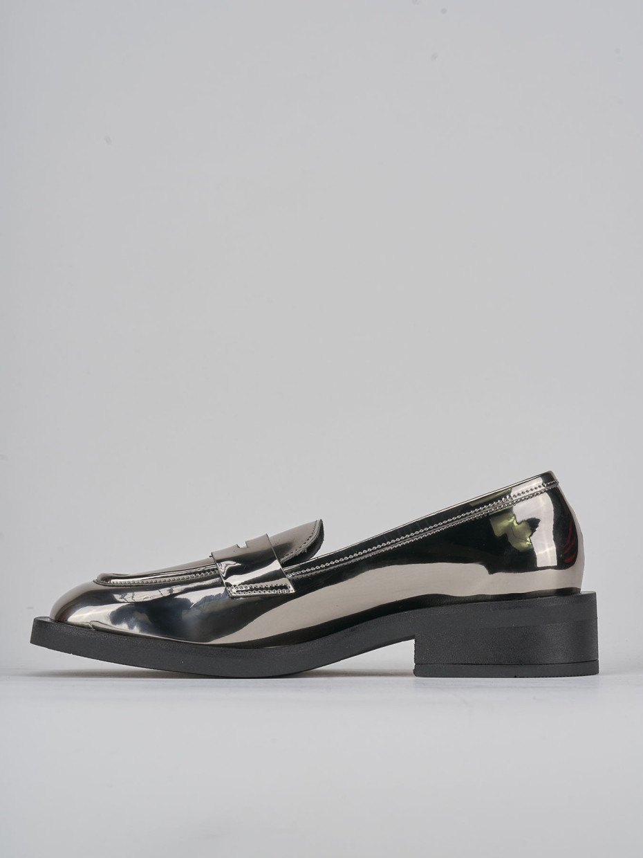 Loafers heel 3 cm silver leather