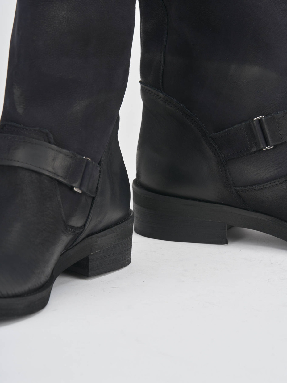 Low heel boots heel 3 cm black nabuk