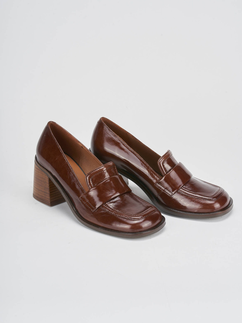 Loafers heel 8 cm dark brown patent