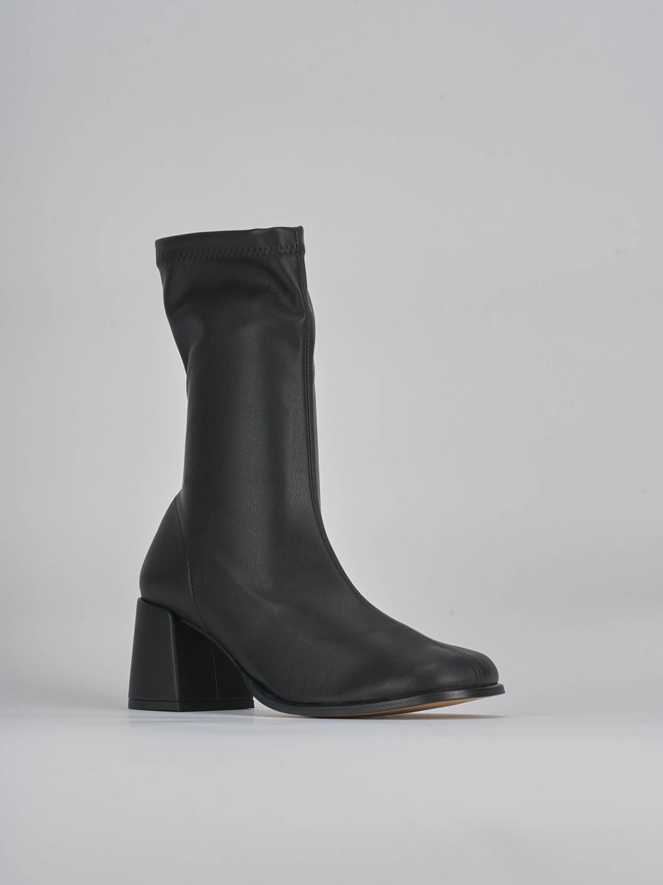 High heel ankle boots heel 7 cm black leather