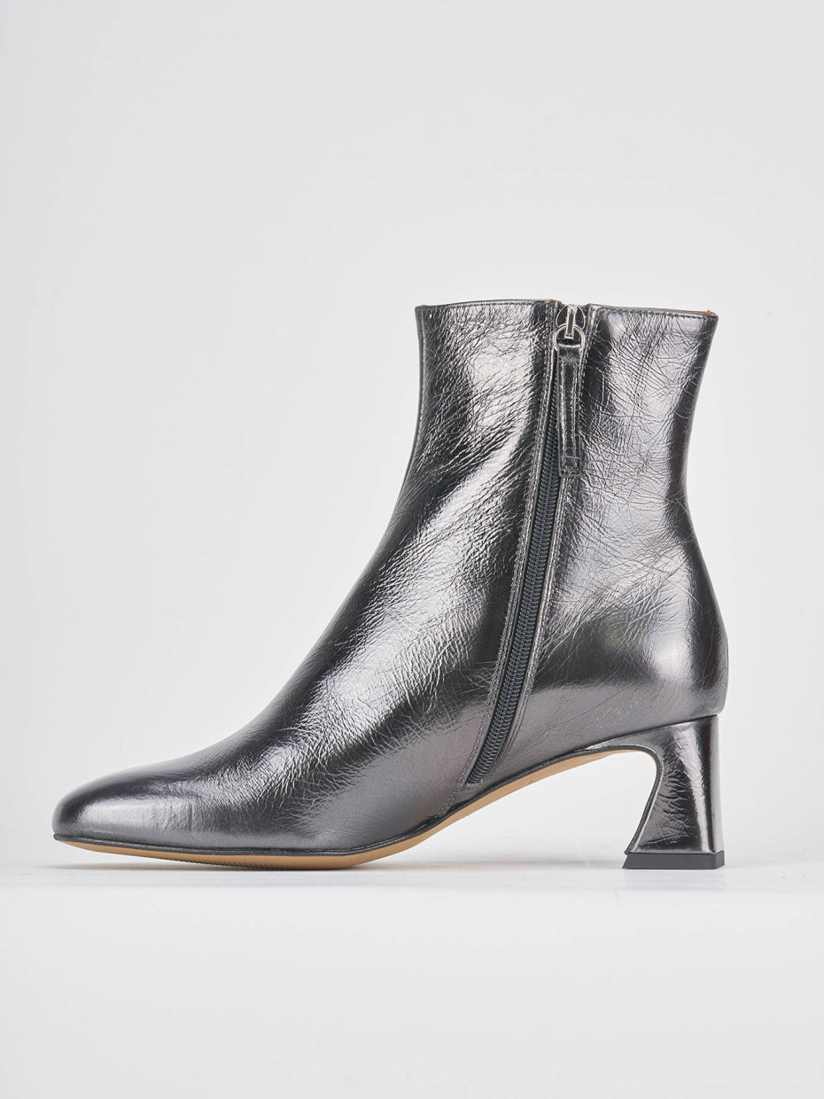 High heel ankle boots heel 5 cm silver leather