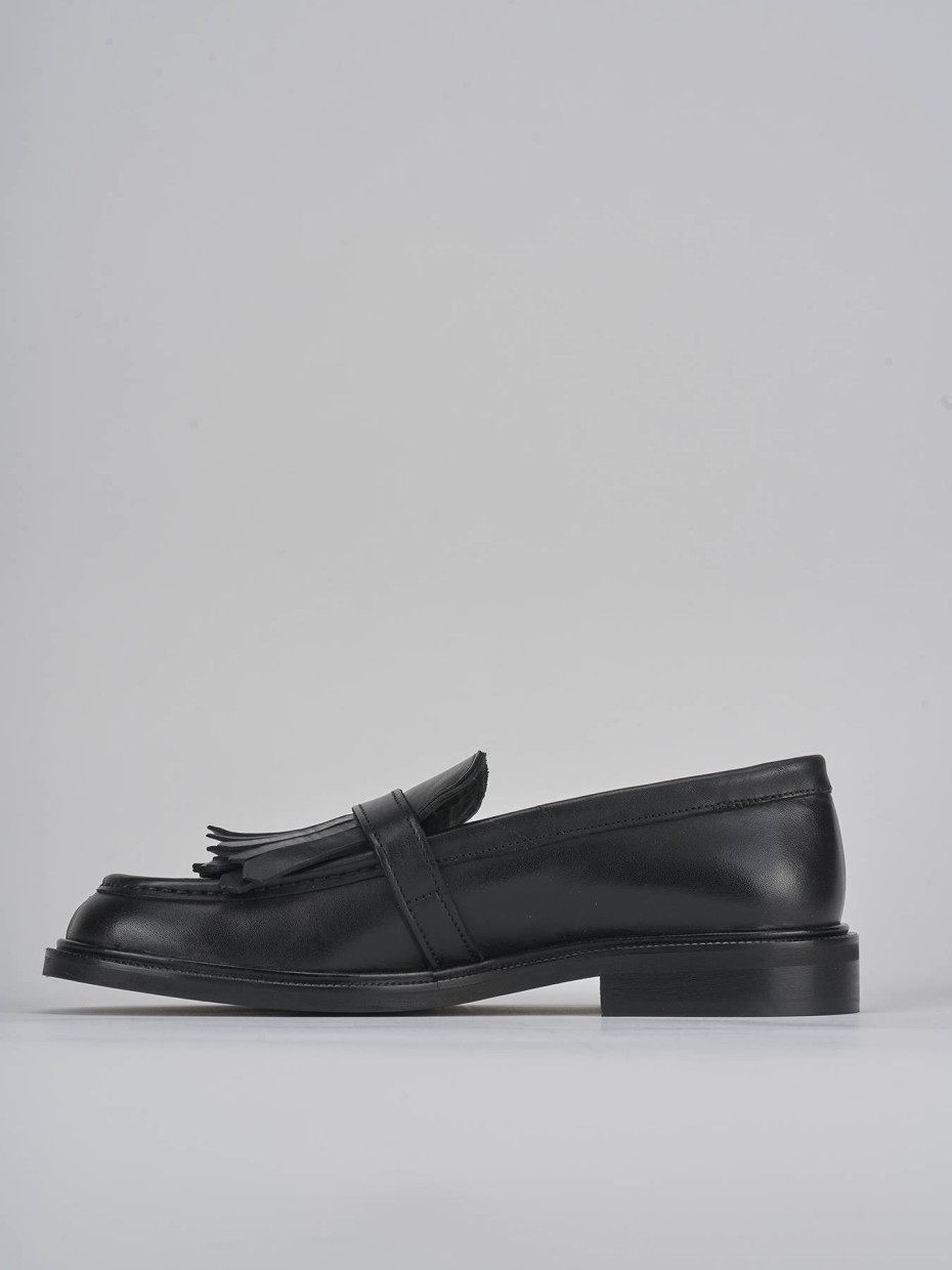 Loafers heel 1 cm black leather