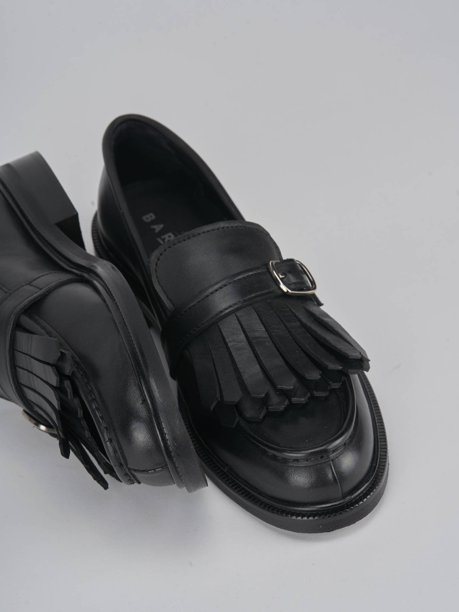 Loafers heel 1 cm black leather