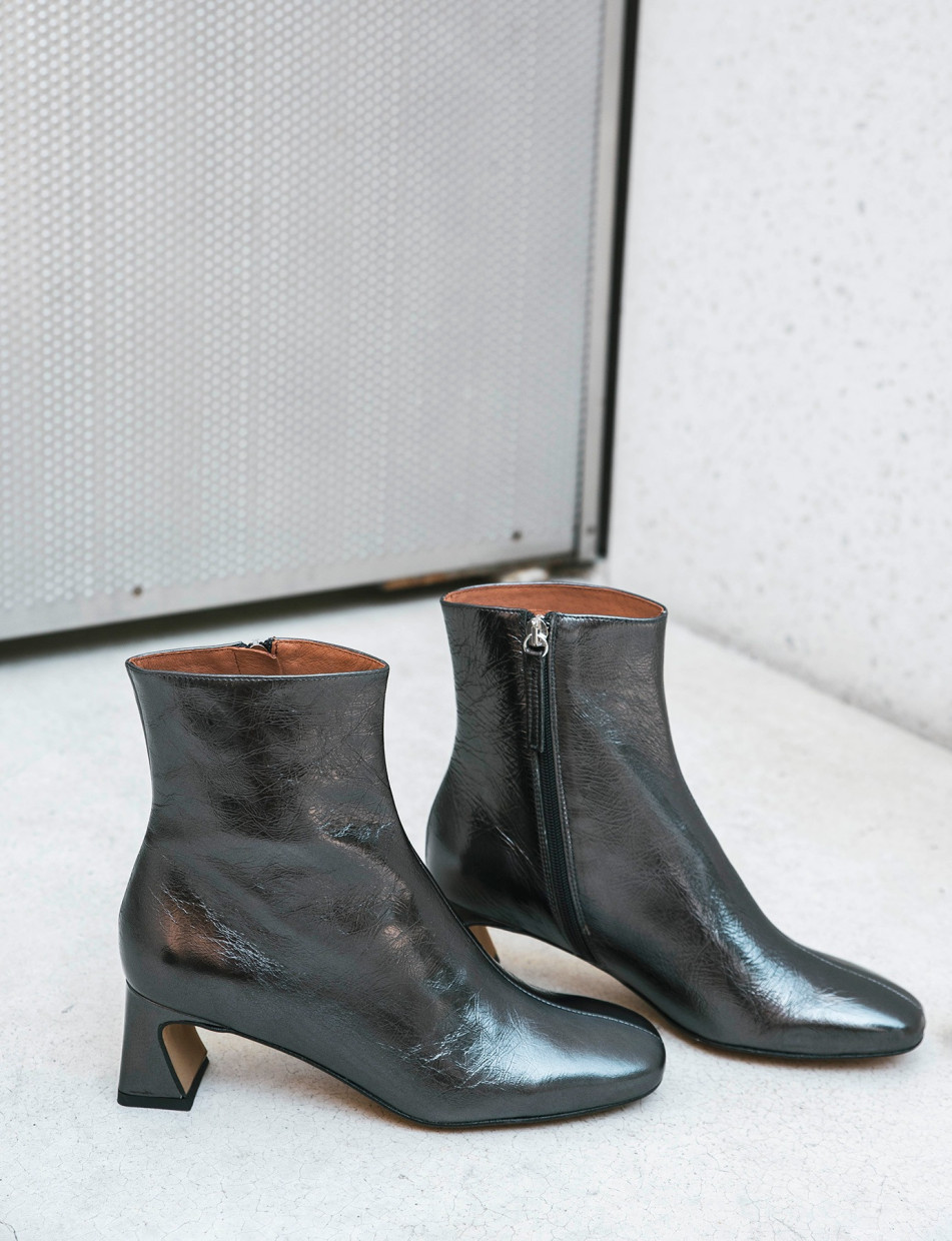 High heel ankle boots heel 5 cm silver leather