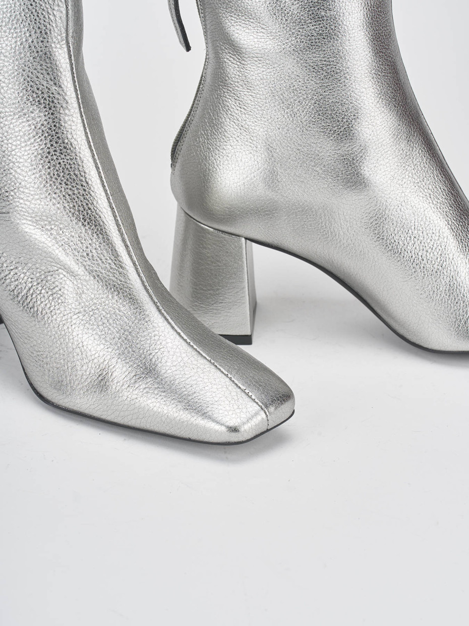 High heel ankle boots heel 6 cm silver leather