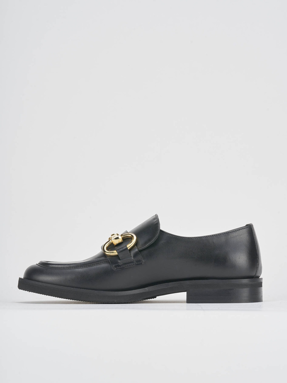 Loafers heel 1 cm black leather