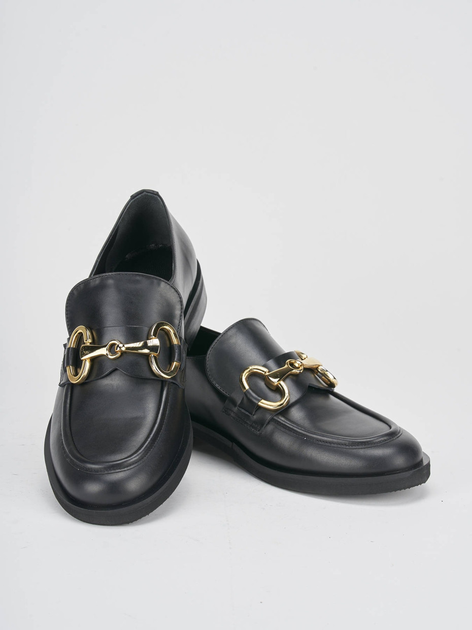 Loafers heel 1 cm black leather