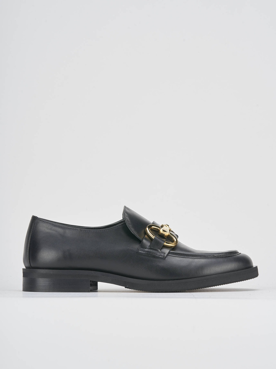 Loafers heel 1 cm black leather