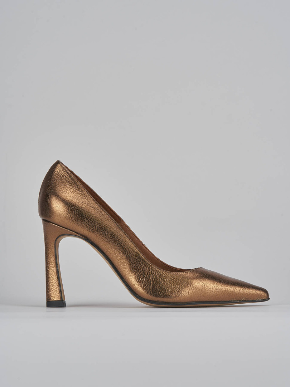 Décolleté e slingback tacco 10cm pelle bronzo