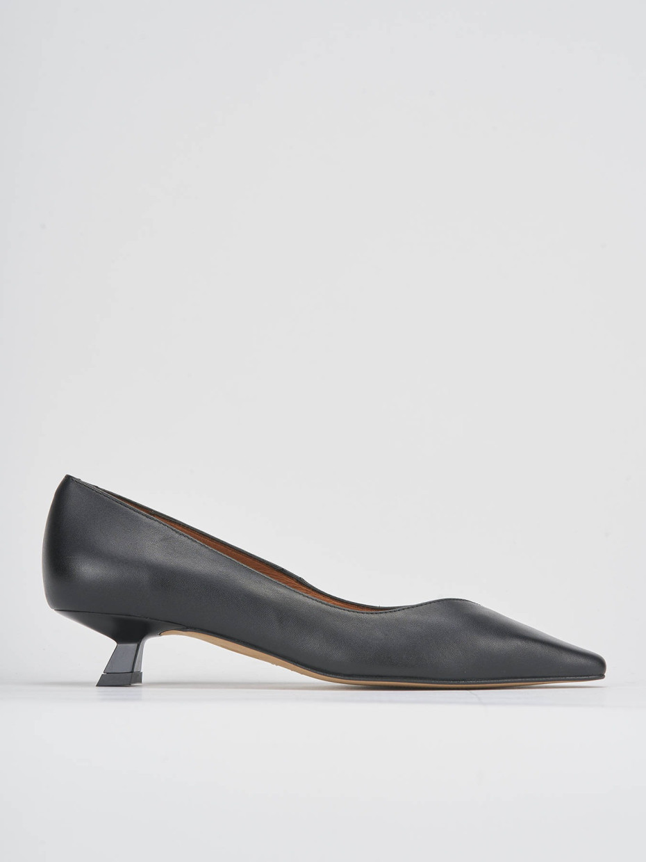 Pumps woman heel 3 cm black leather Barca Stores