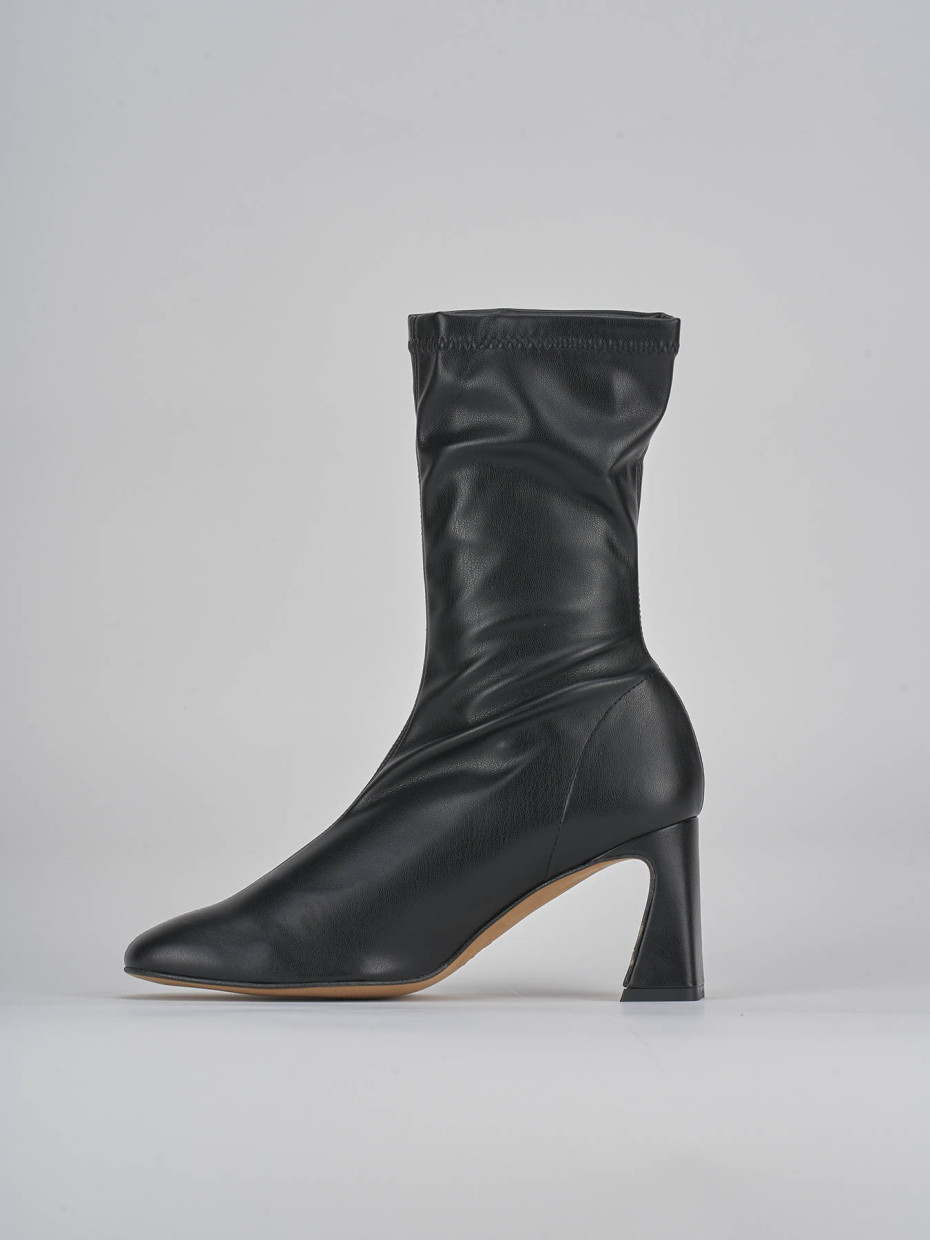 High heel ankle boots heel 8 cm black leather