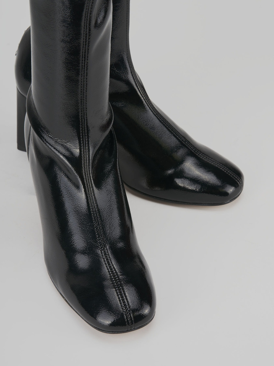 Ladies black leather discount boots size 8
