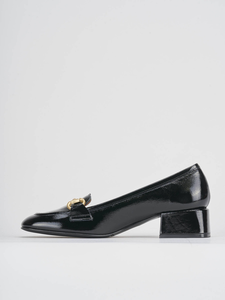 Loafers woman heel 3 cm black patent | Barca Stores Loafers woman heel 3 cm black patent | Barca Stores
