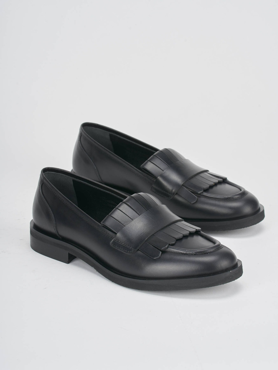 Loafers heel 1 cm black leather