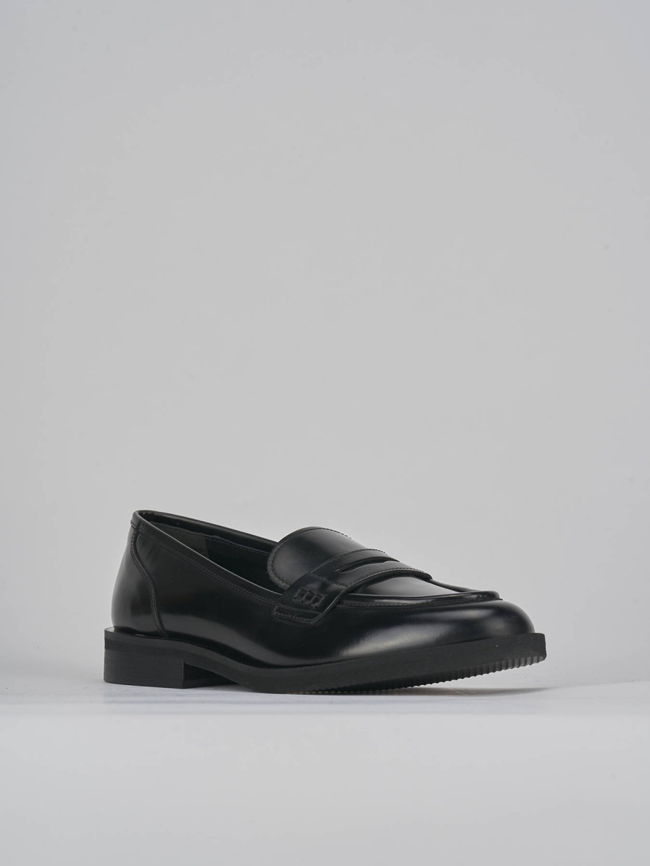 Loafers heel 2 cm black leather