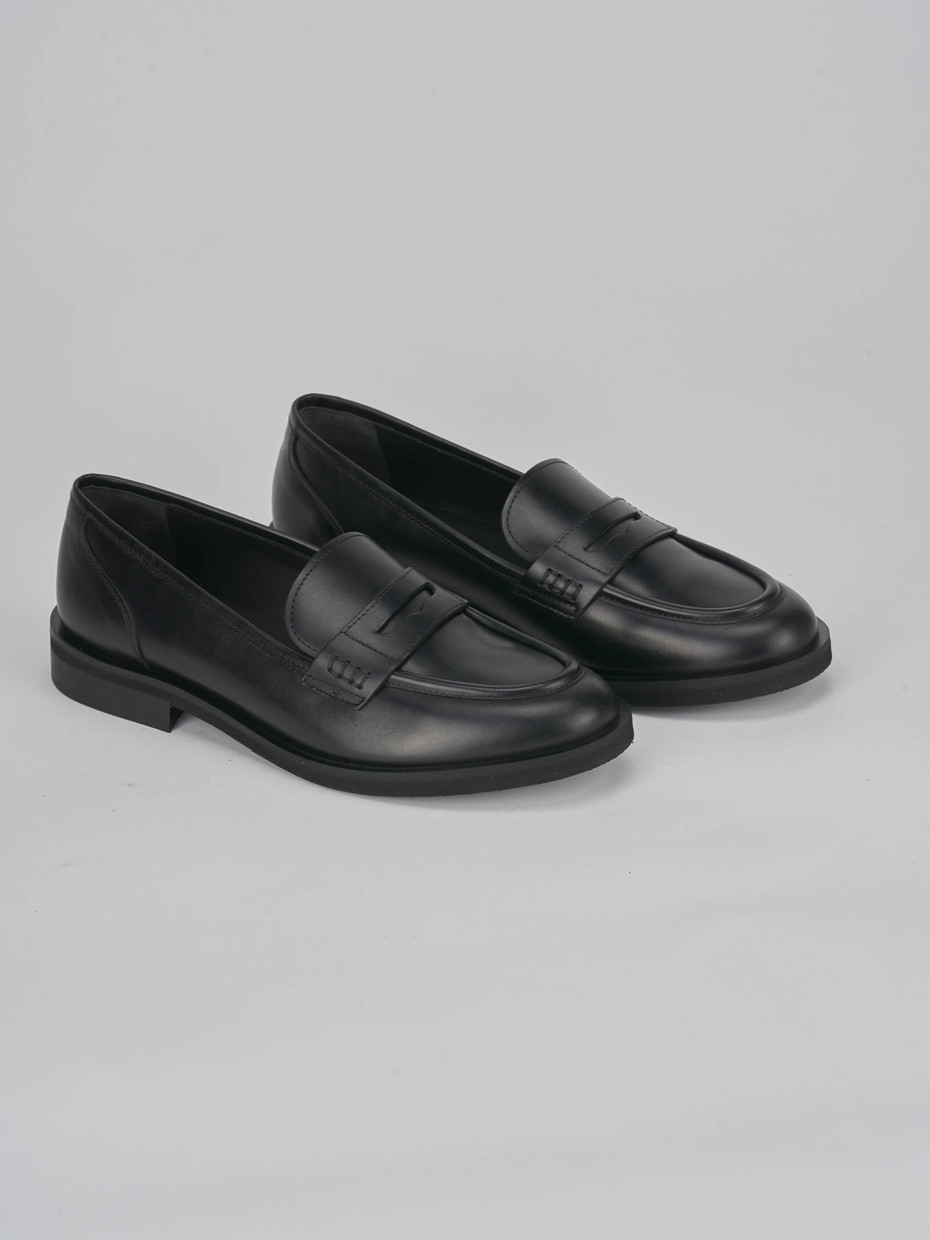 Loafers heel 2 cm black leather