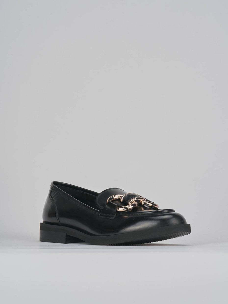 Loafers heel 2 cm black leather