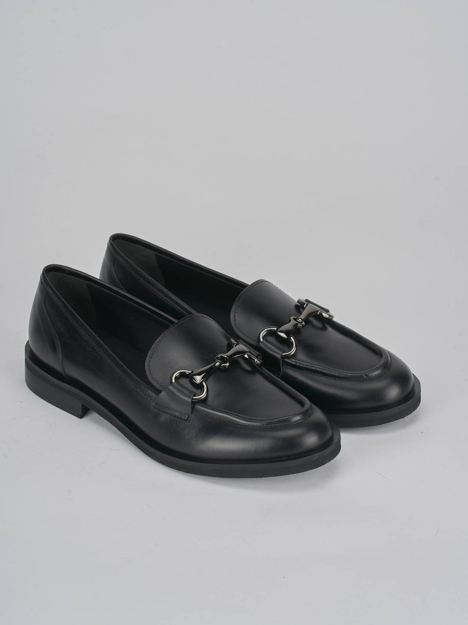 Loafers heel 2 cm black leather