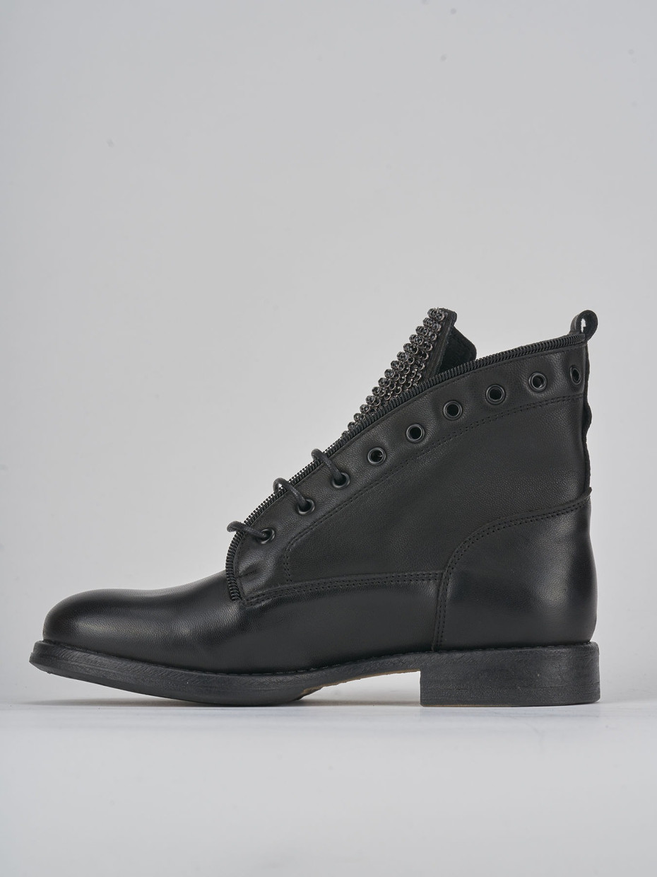 Combat boots heel 2 cm black leather