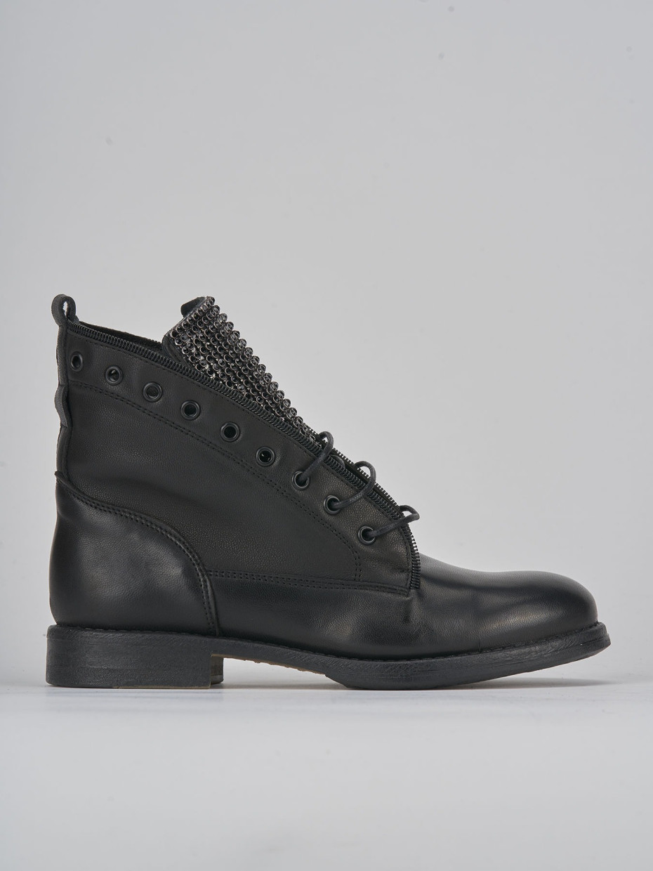 Combat boots heel 2 cm black leather