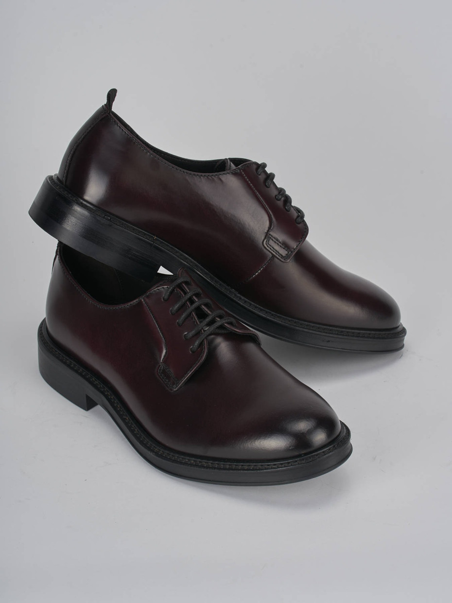 Lace-up shoes bordeaux leather