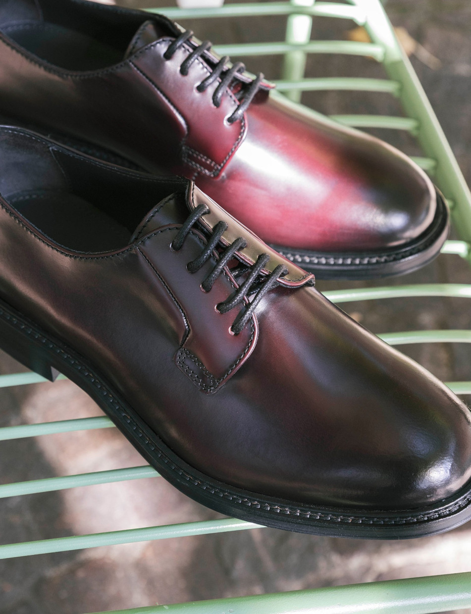 Lace-up shoes bordeaux leather