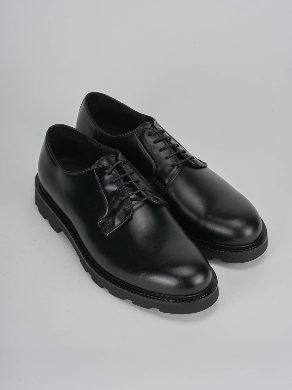 Lace-up shoes black leather