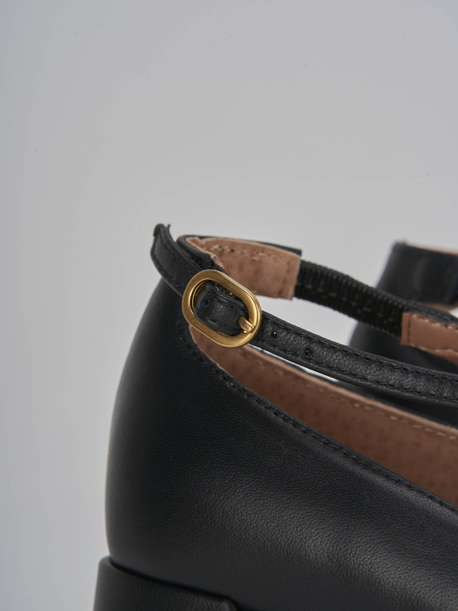 Décolleté e slingback tacco 5cm pelle nero