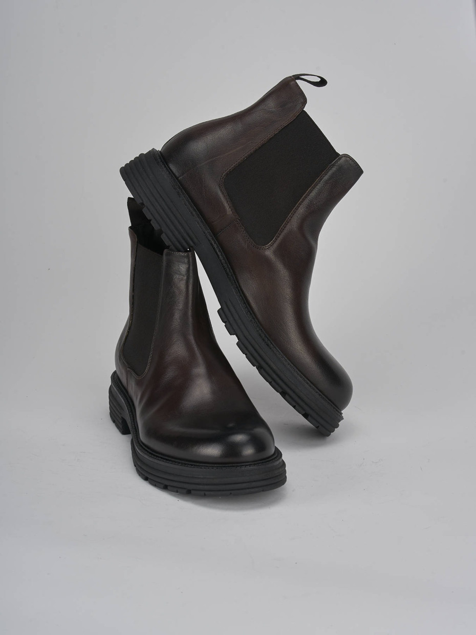 Ankle boots heel 2 cm dark brown leather