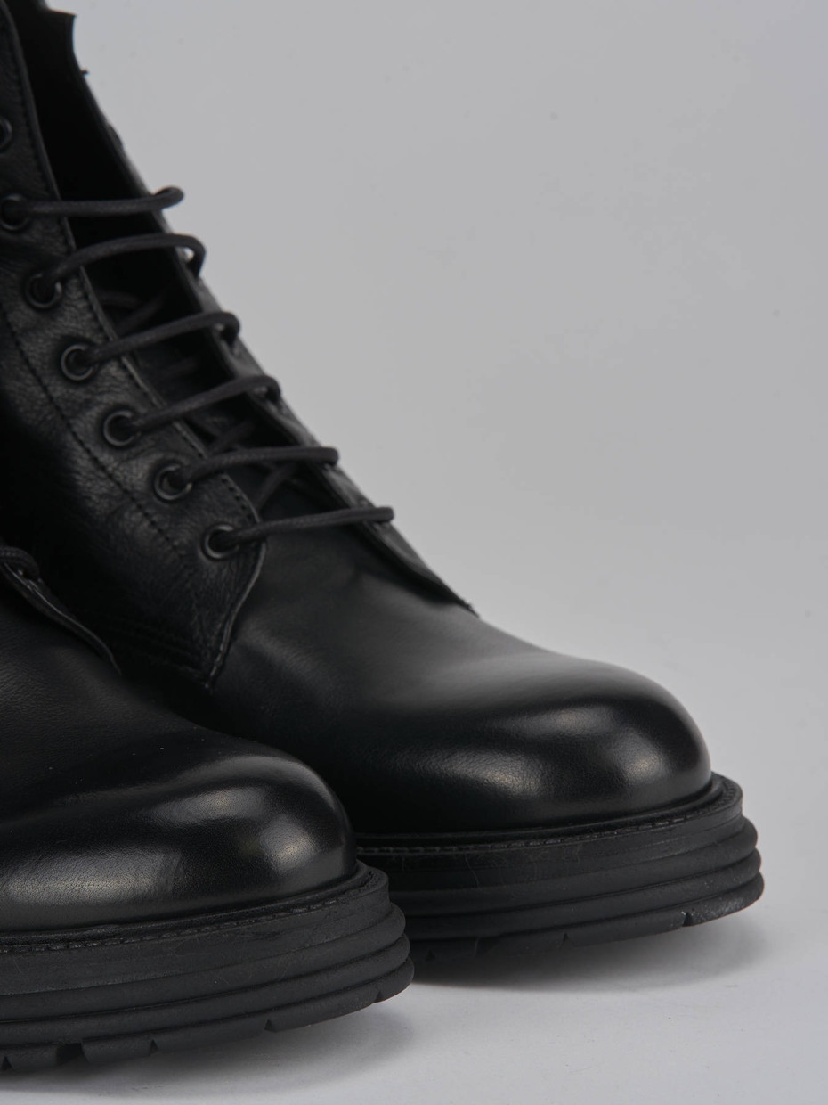 Combat boots black leather