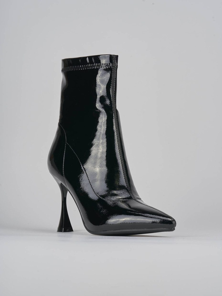 High heel ankle boots heel 7 cm black patent