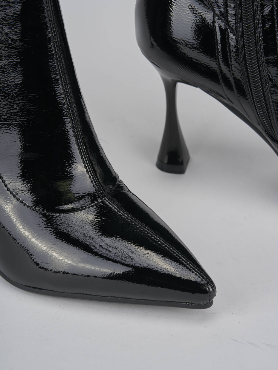Black patent kitten heel ankle outlet boots