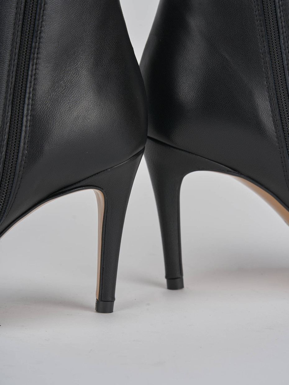 High heel ankle boots heel 9 cm black leather