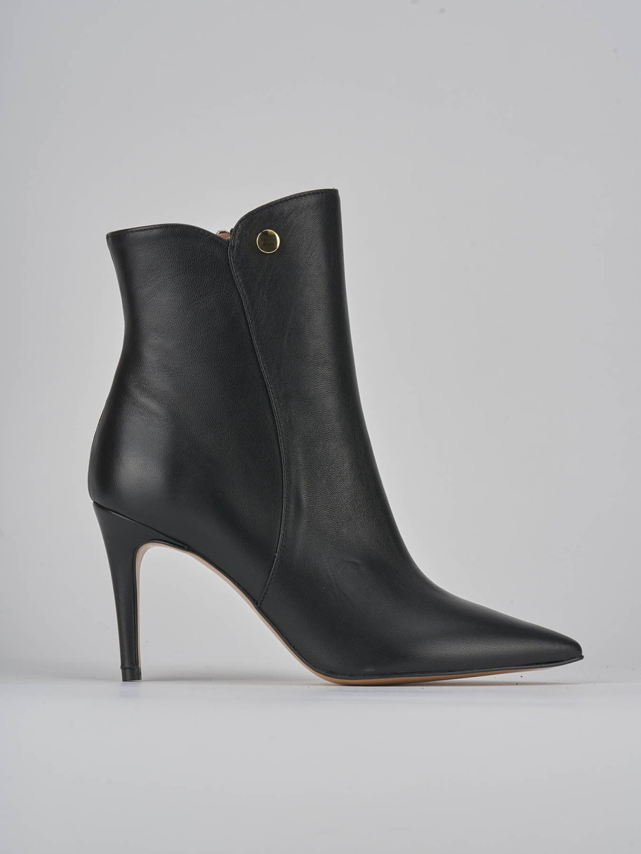 High heel ankle boots heel 9 cm black leather