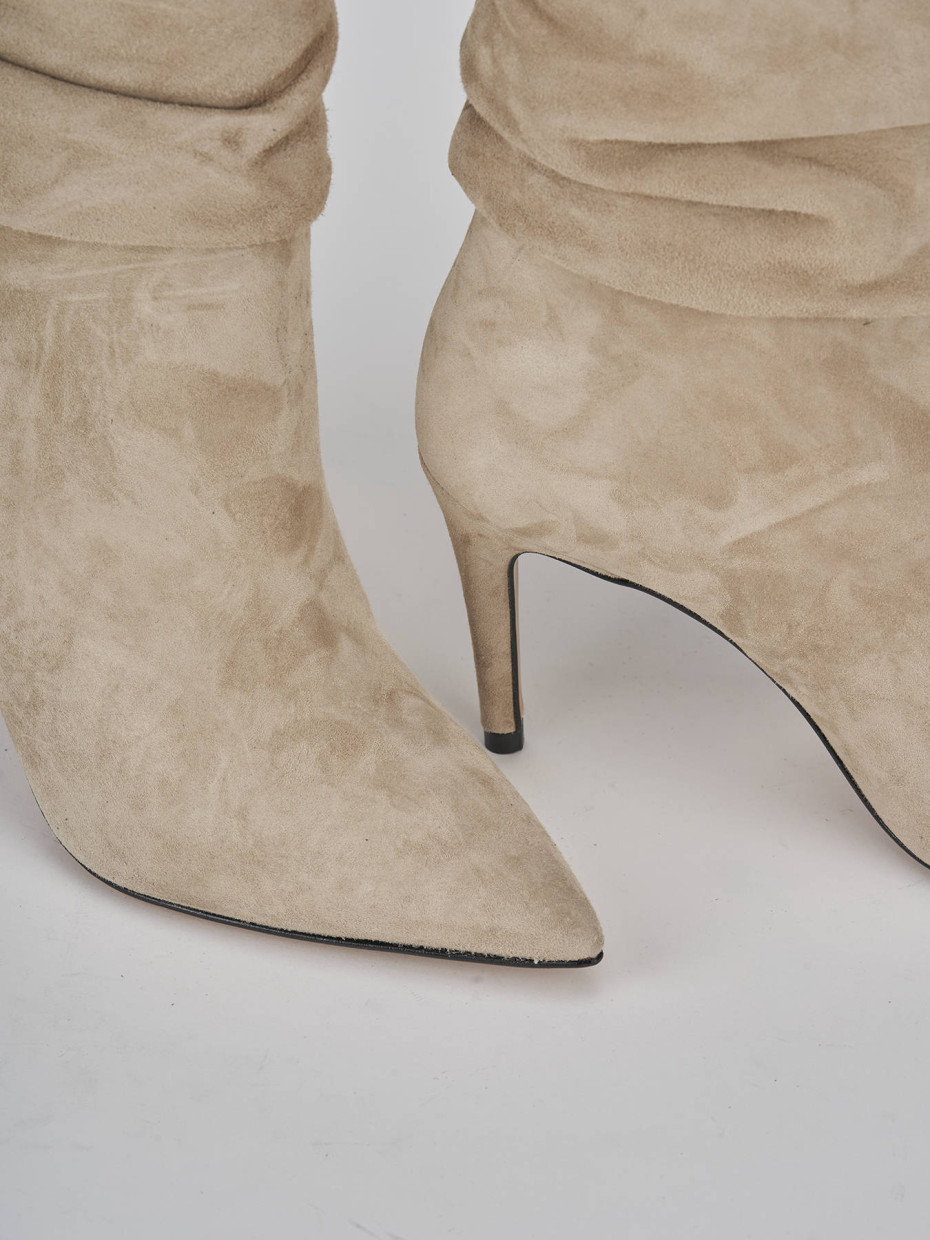 High heel ankle boots heel 9 cm beige suede