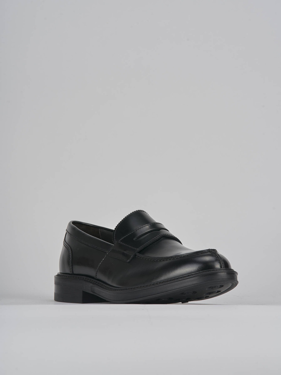 Loafers black leather