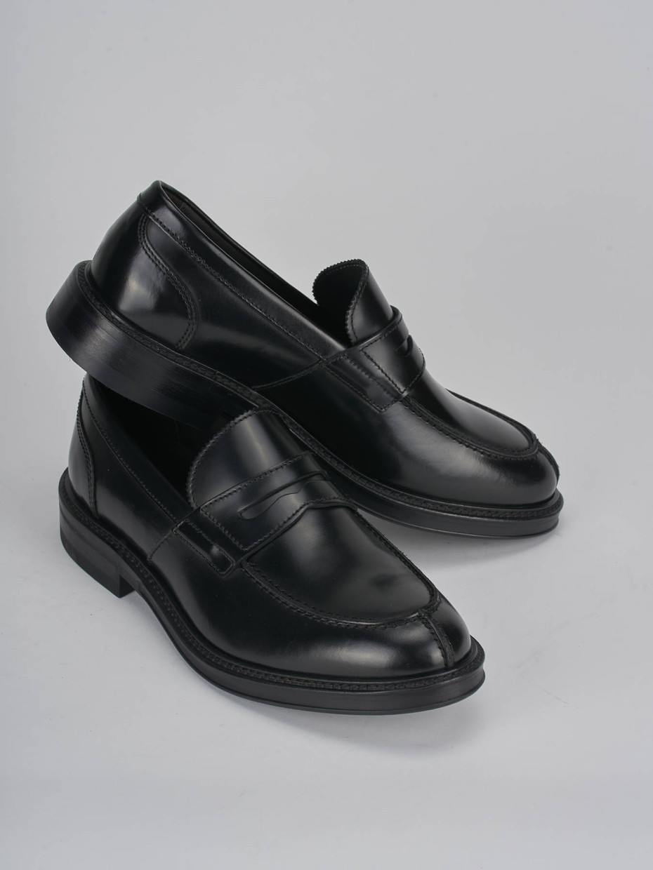 Loafers black leather