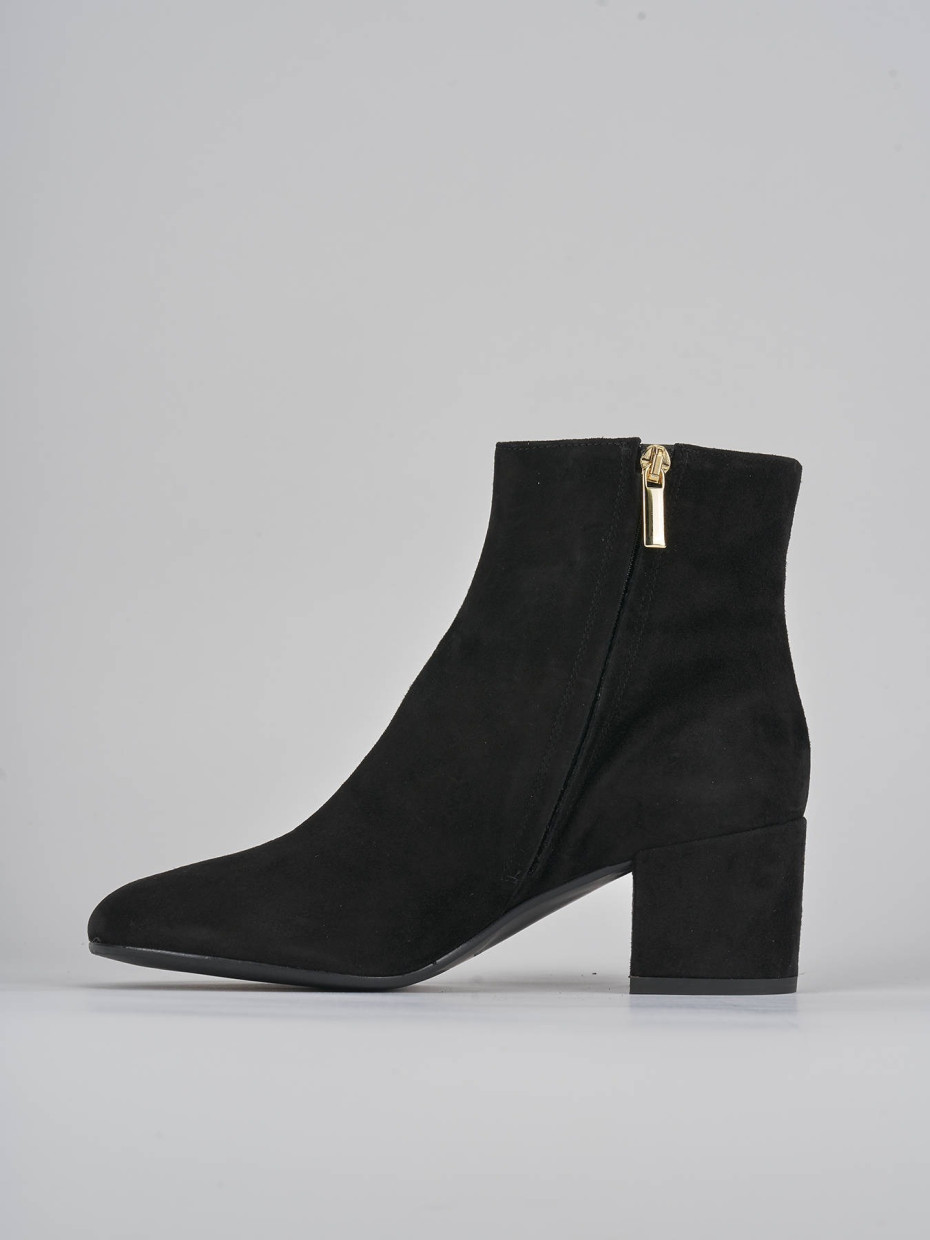 High heel ankle boots heel 6 cm black suede