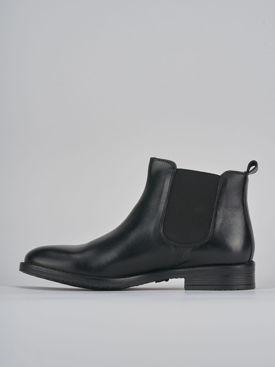 Low heel ankle boots heel 2 cm black leather