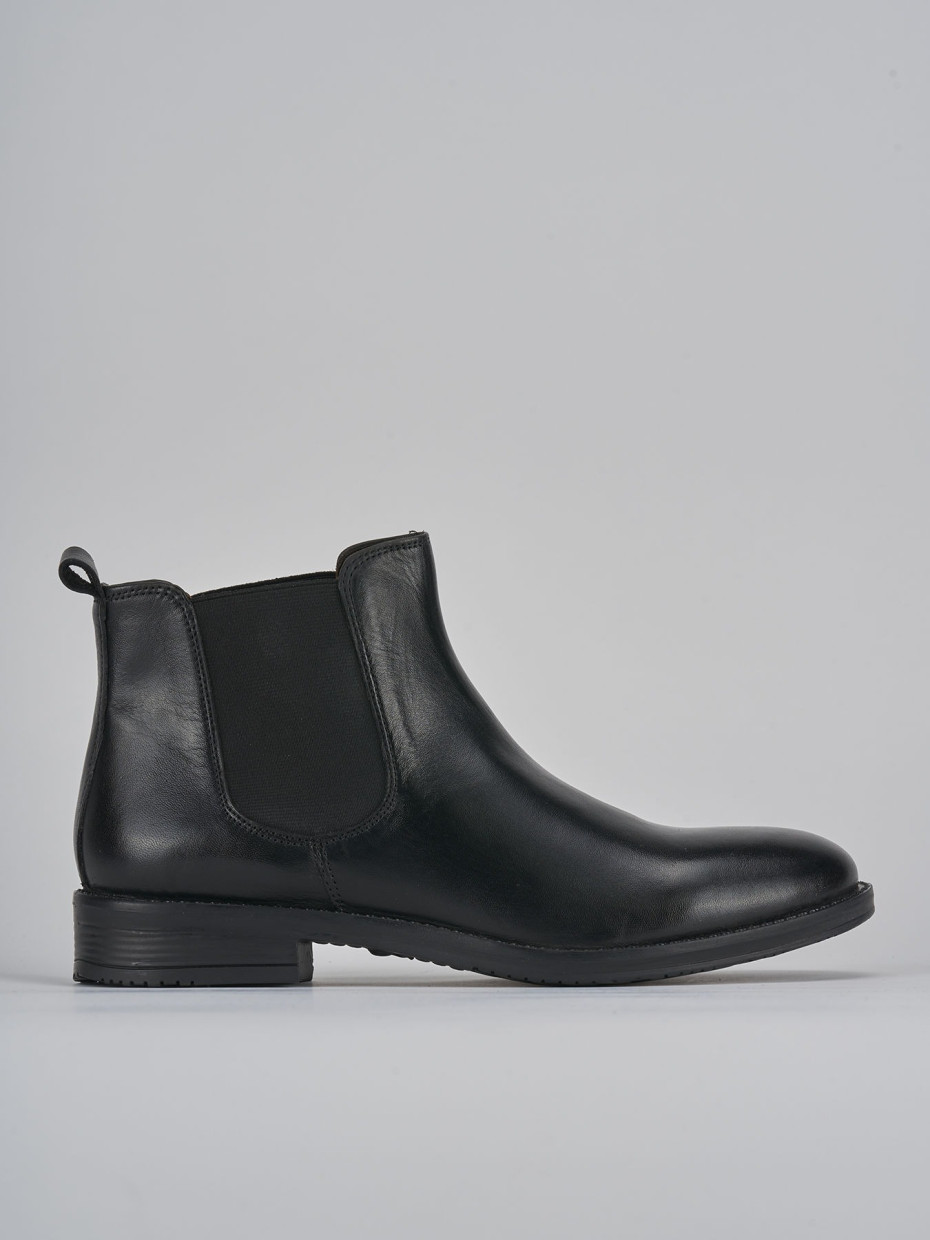 Low heel ankle boots heel 2 cm black leather