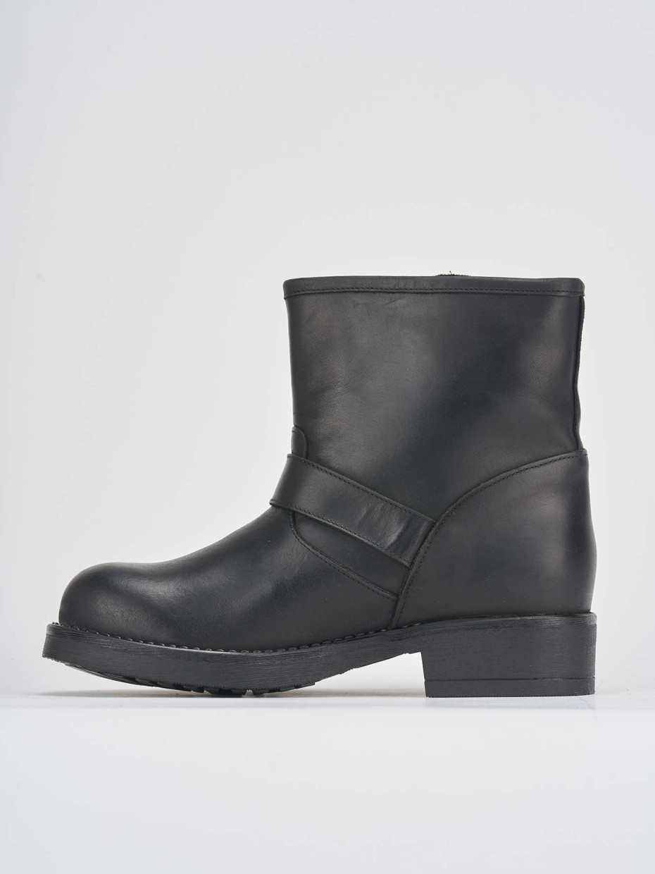 Stivaletto tacco 3 cm nero pelle